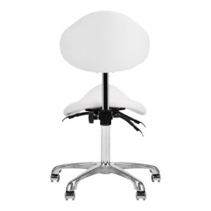 Weißer ergonomischer Kosmetikhocker mit verstellbarer Rückenlehne und gepolstertem Sitz auf fünf Rollen.