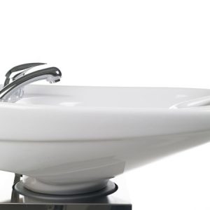 Moderner Waschtisch mit elegantem Wasserhahn auf glänzendem Unterbau