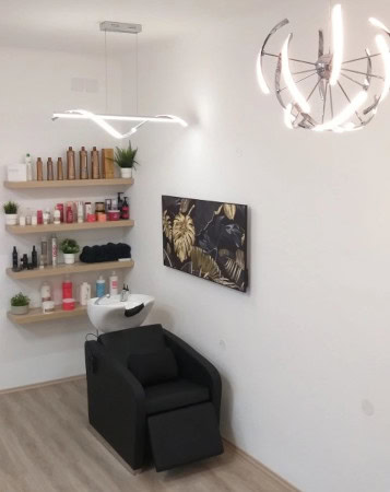 Referenz Friseureinrichtung von A-Z Friseurdesign